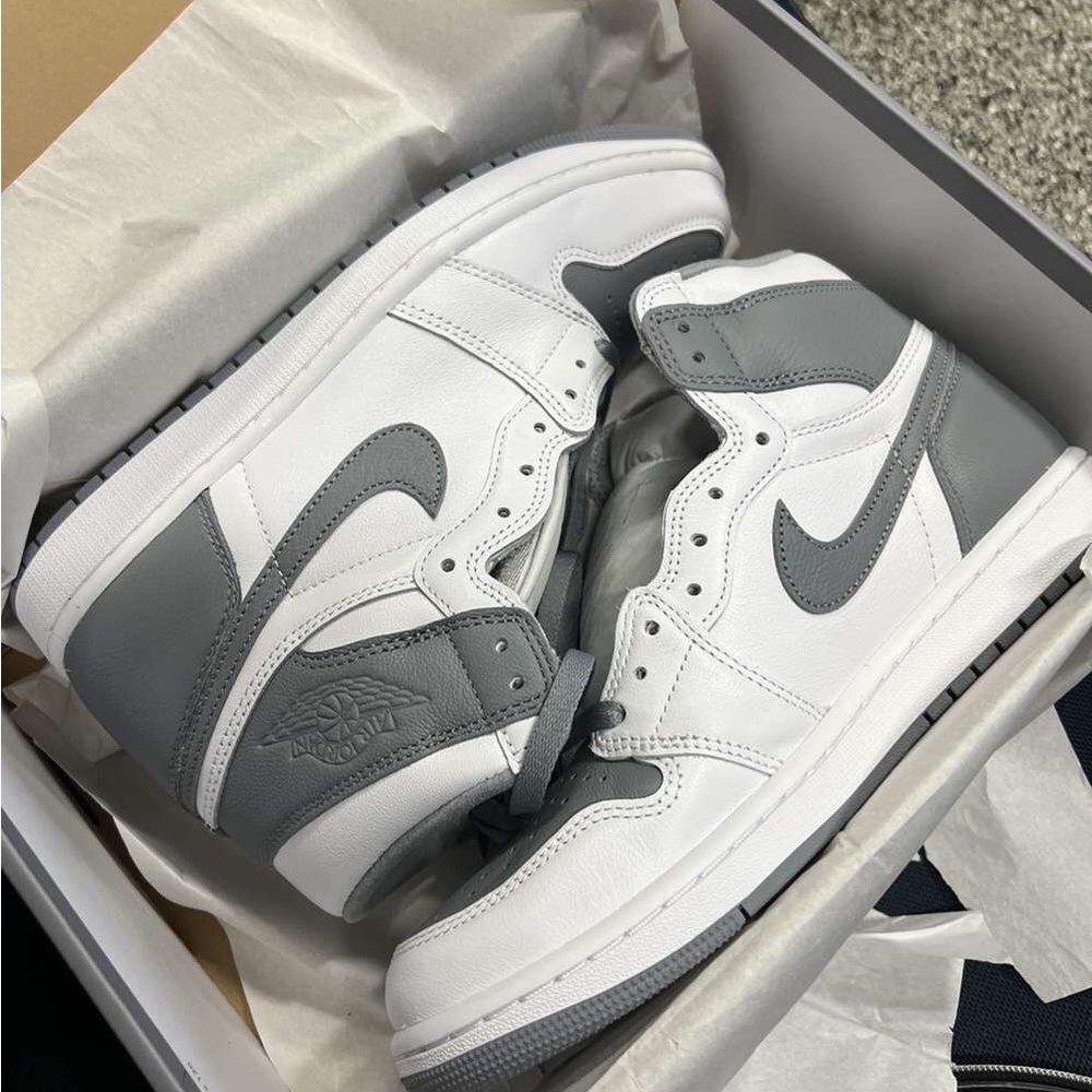Jordan 1 stealth white